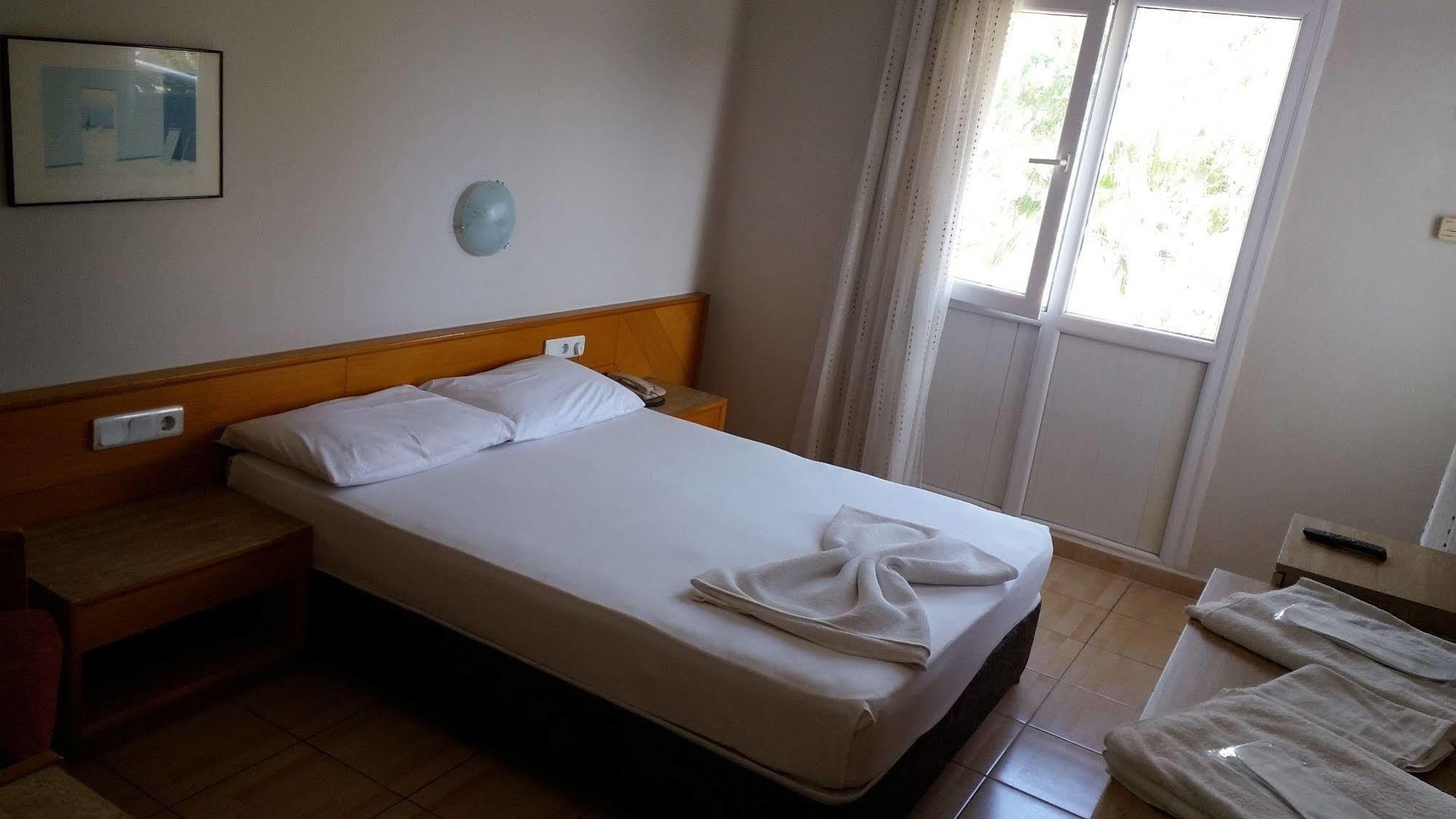 Isinda Hotel Antalya Bagian luar foto