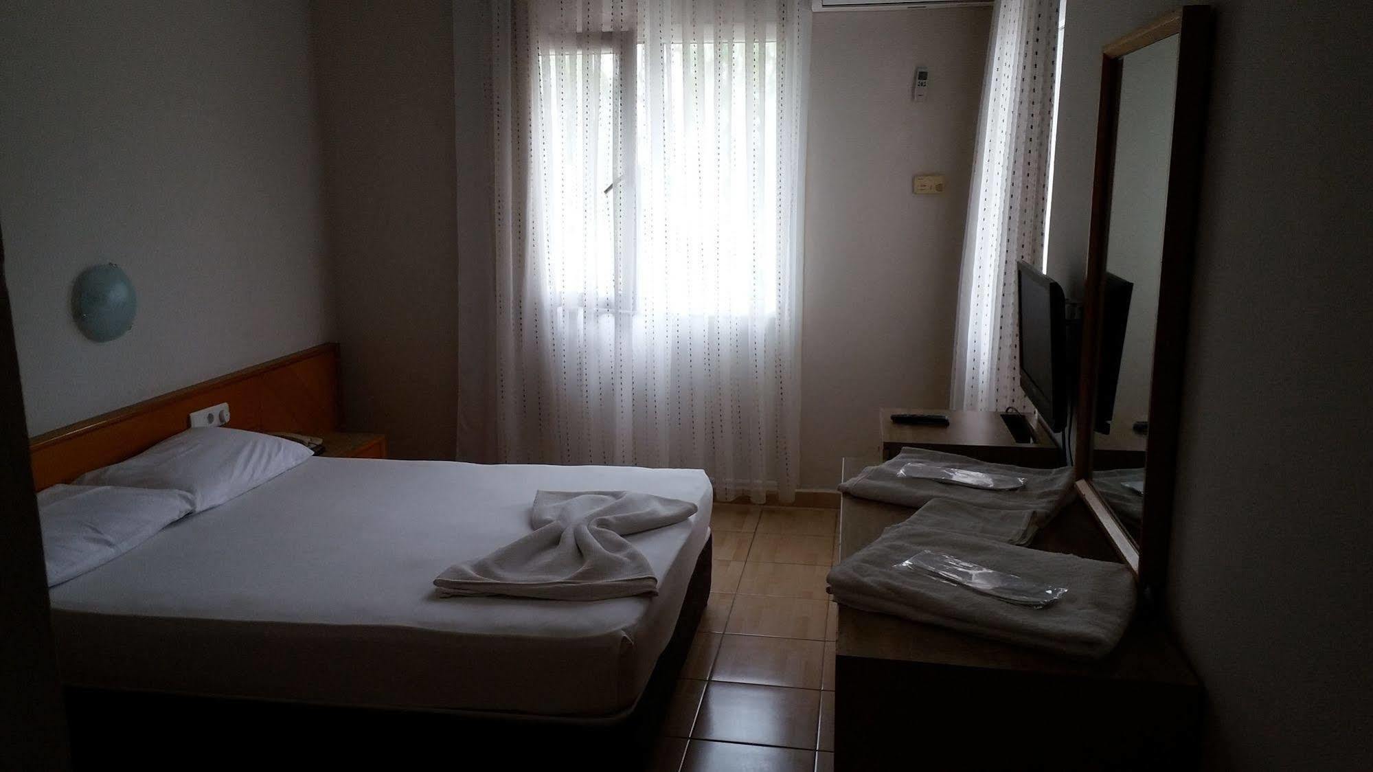 Isinda Hotel Antalya Bagian luar foto